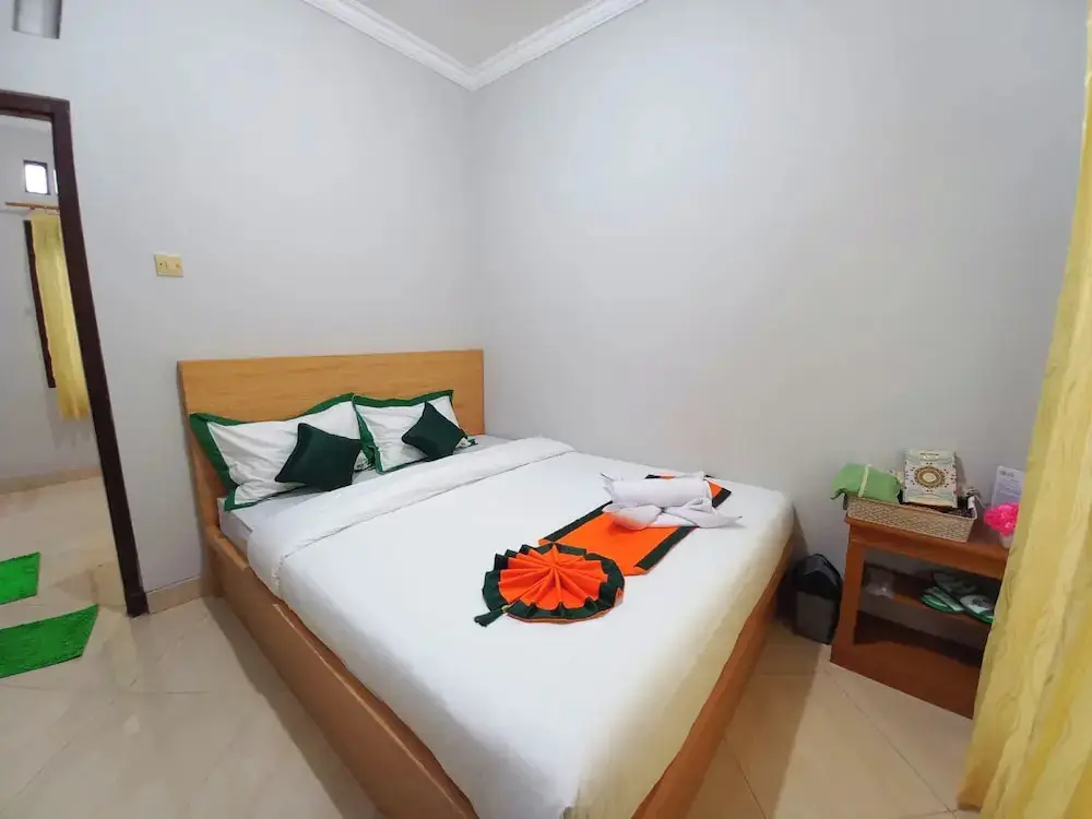 Слеман: Homestay Syariah Dekat Monjali dan JCM by Simply Homy