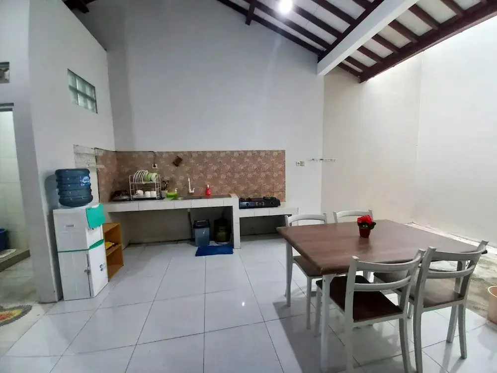 Слеман: Homestay Syariah Dekat Monjali dan JCM by Simply Homy