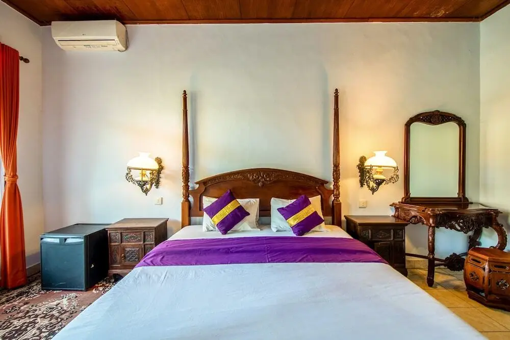 Санур Кайя: New Ananda Beach Hotel