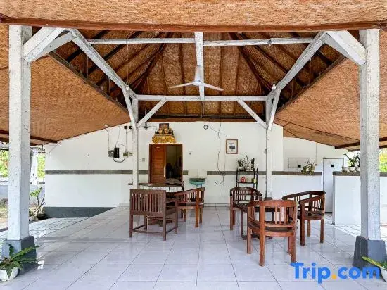 Умеаньяр: Hepi Bungalow Lovina Mitra RedDoorz