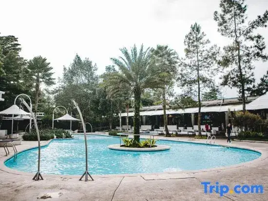 Петумбак: The Hill Hotel & Resort Sibolangit Powered by Archipelago