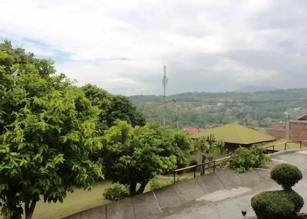 Сименьян: De Dago Pakar Villa by HouseinBandung
