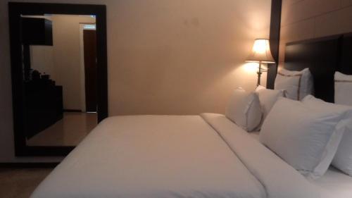 Суракарта: Alsalam Syariah Guesthouse