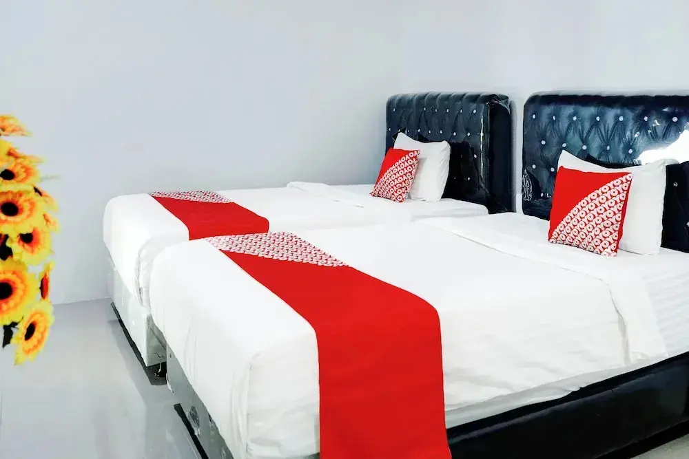 Паданг: OYO 362 Hotel Siti Nurbaya Syariah