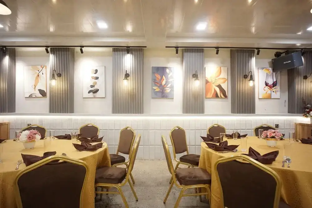Медан: OYO 92956 Travelbiz Hotel