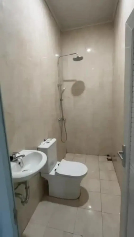 Бандар-Лампунг: Slara Hostel Syariah 1