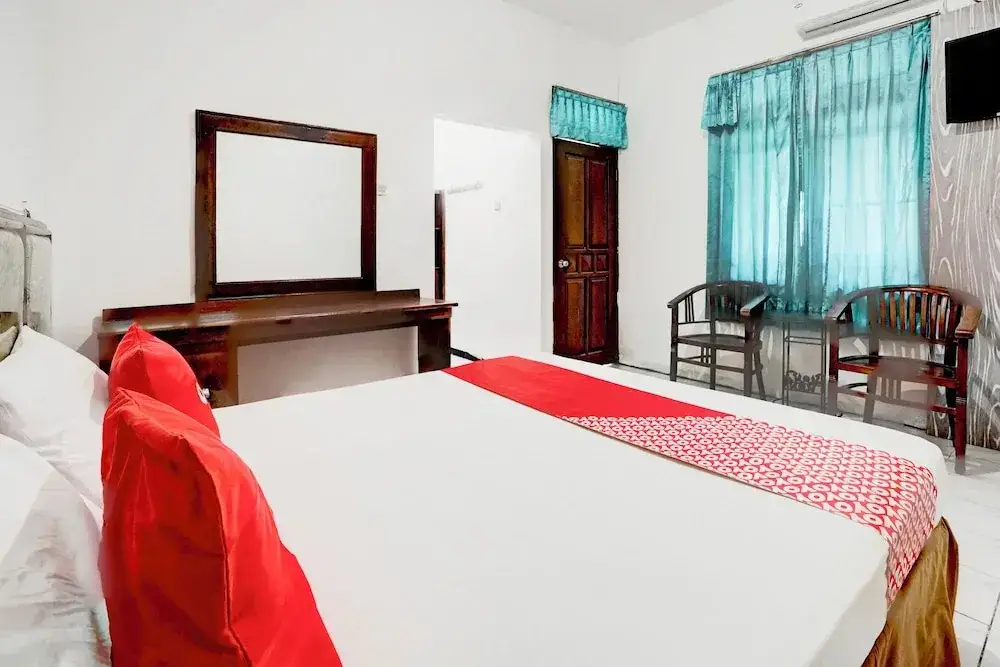 Сурабая: Hotel O Griya Waru Hotel Near Stasiun Waru Sidoarjo