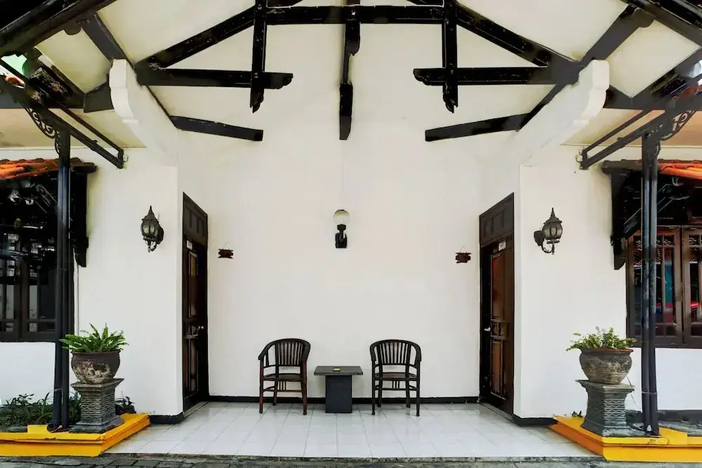 Сурабая: Hotel O Griya Waru Hotel Near Stasiun Waru Sidoarjo