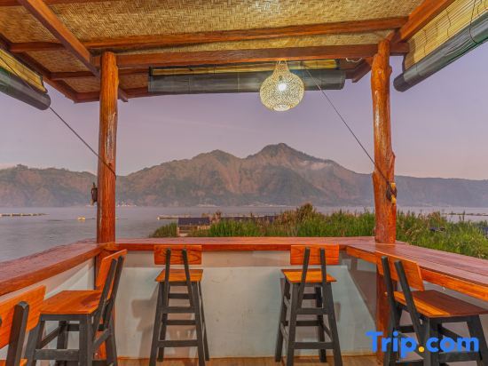 Кинтамани: D Sila’s Tepi Danu Villas Kintamani & Natural hot spring