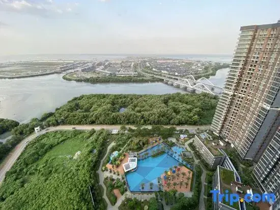 Джакарта: Comfort and Luxury Private Room at Goldcoast PIK