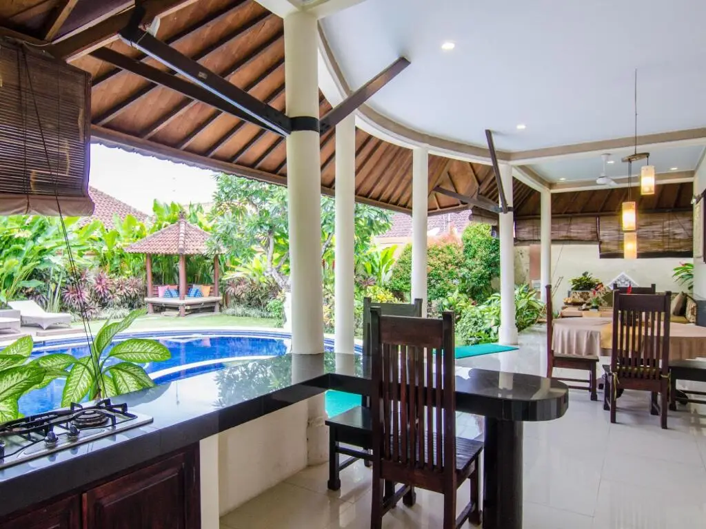 Кута: Heliconia Villa