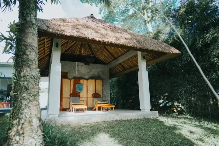 Убуд: Вилла Новая, вид на тропики, огромный бассейн, Akia Ubud