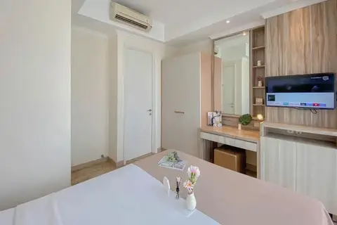 Comfort And Modern Look 2Br At Menteng Park Apartment — фото 1
