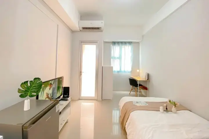 Бекаси: Convenient Studio Apartment At Transpark Juanda Bekasi Timur