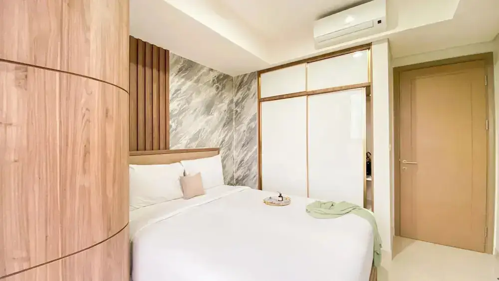Джакарта: Brand New And Elegant 2Br At Gold Coast Apartment