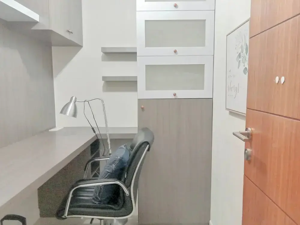Макассар: Spacious 1Br With Working Room At Vida View Makassar Aparment