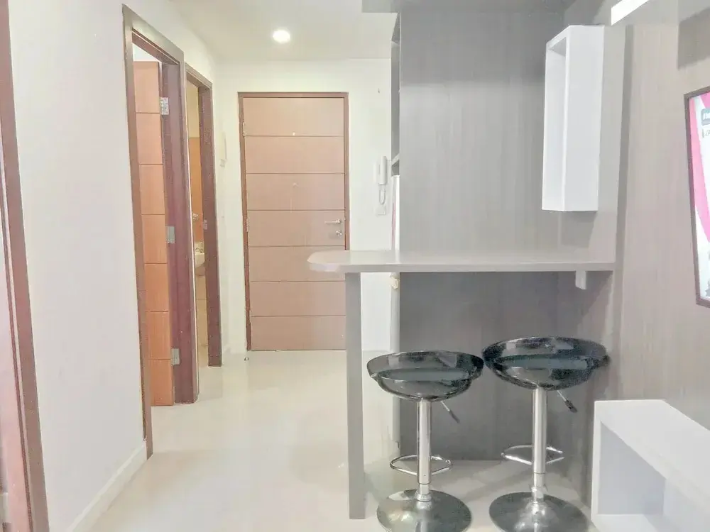Макассар: Spacious 1Br With Working Room At Vida View Makassar Aparment