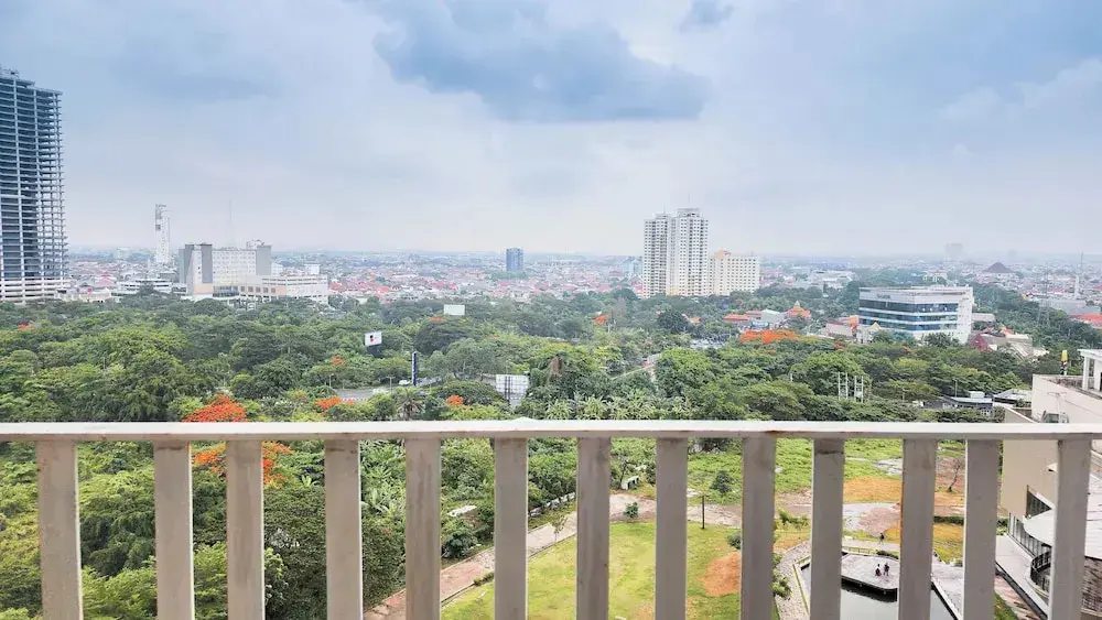 Сурабая: Best Deal 1Br And Modern Look At Grand Sungkono Lagoon Apartment