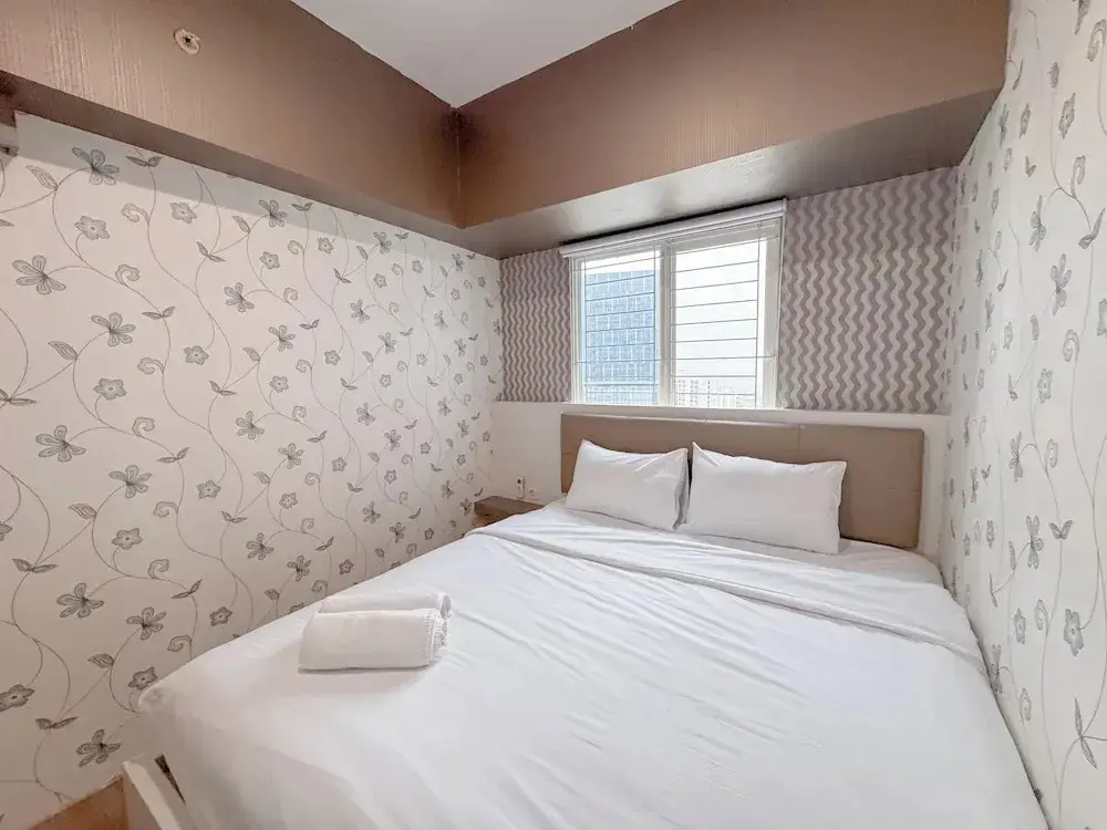 Сурабая: Comfortable Living And Good Place 1Br At Tanglin Supermall Mansion Apartment