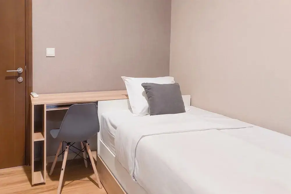 Legok: Nice And Modern 2Br Apartment At M-Town Signature