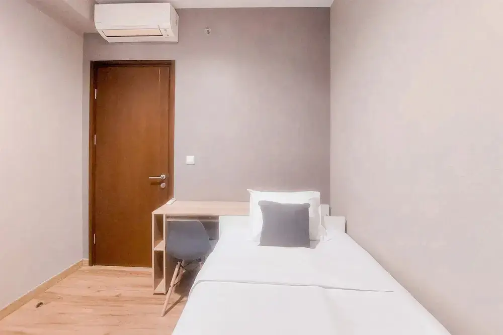 Legok: Nice And Modern 2Br Apartment At M-Town Signature