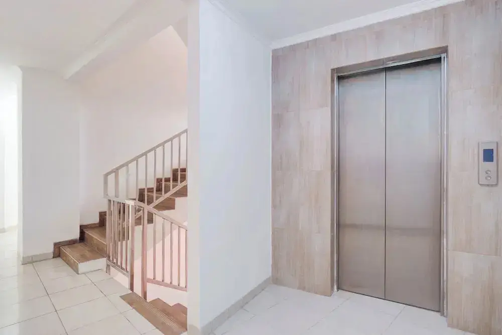 Джакарта: Capital O 94454 Townhouse Oak Mangga Dua