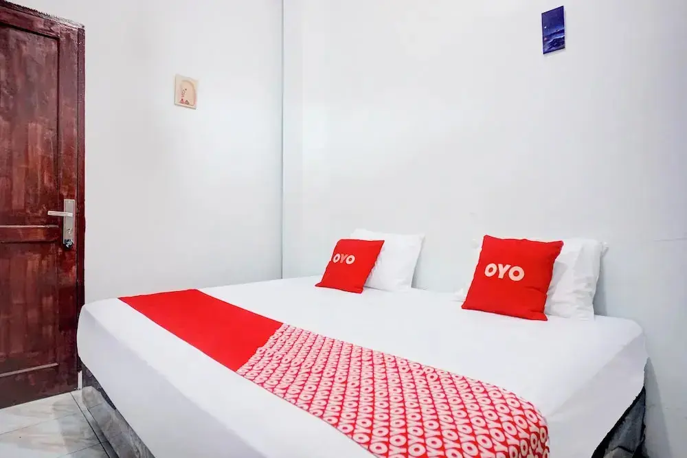 Медан: Hotel O Alhamra Guest House Near Mesjid Raya Al- Mashun