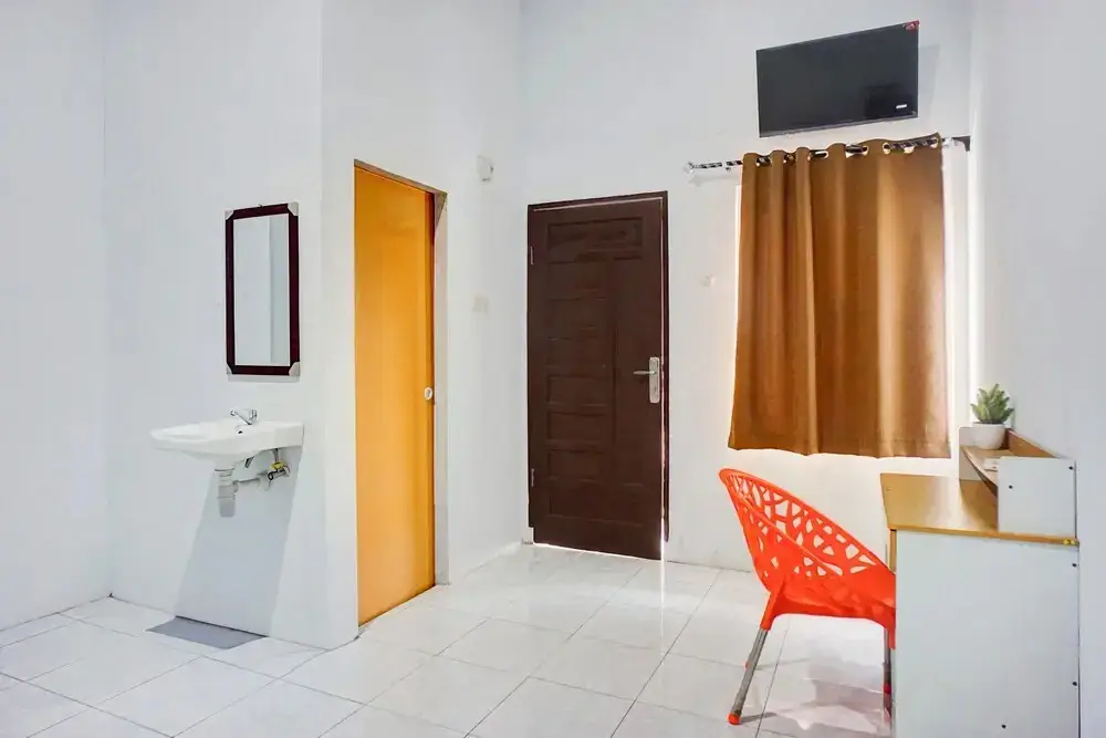 Медан: Hotel O Alhamra Guest House Near Mesjid Raya Al- Mashun