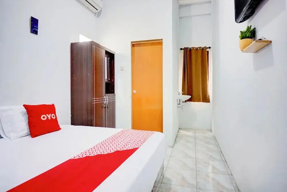 Медан: Hotel O Alhamra Guest House Near Mesjid Raya Al- Mashun