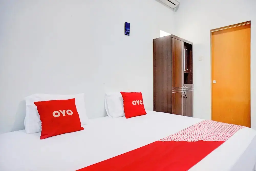 Медан: Hotel O Alhamra Guest House Near Mesjid Raya Al- Mashun