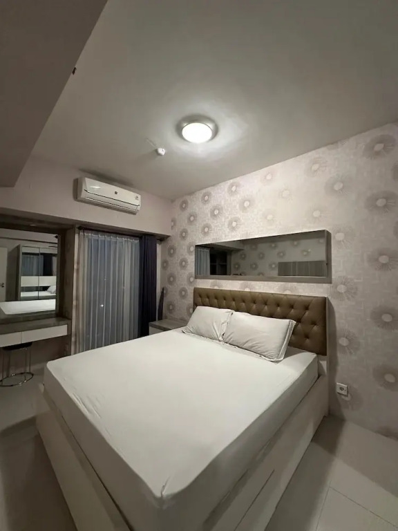 Сурабая: Tanglin Spacious 2BR Apartment Pakuwon