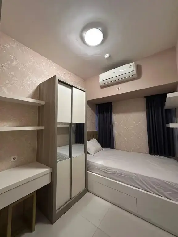 Сурабая: Tanglin Spacious 2BR Apartment Pakuwon