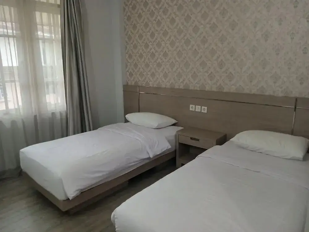 Сизаруа: Graha Dinar Hotel by HIMA