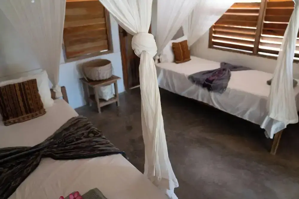 Немберала: Rote Beach Bungalows