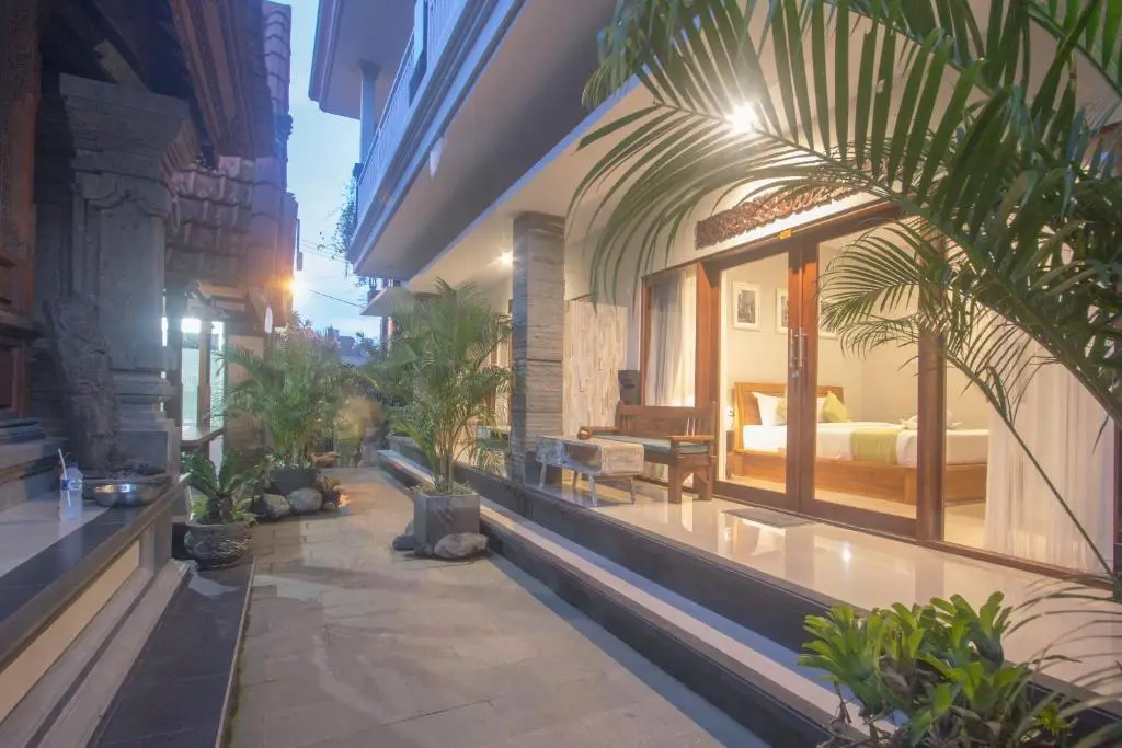 Убуд: Nang Ade House