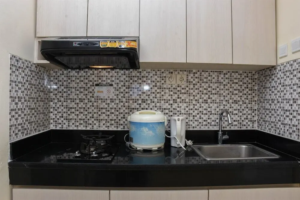Джакарта: Elegant And Comfy Studio Kebayoran Icon Apartment