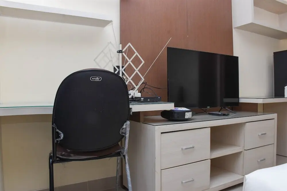 Джакарта: Elegant And Comfy Studio Kebayoran Icon Apartment