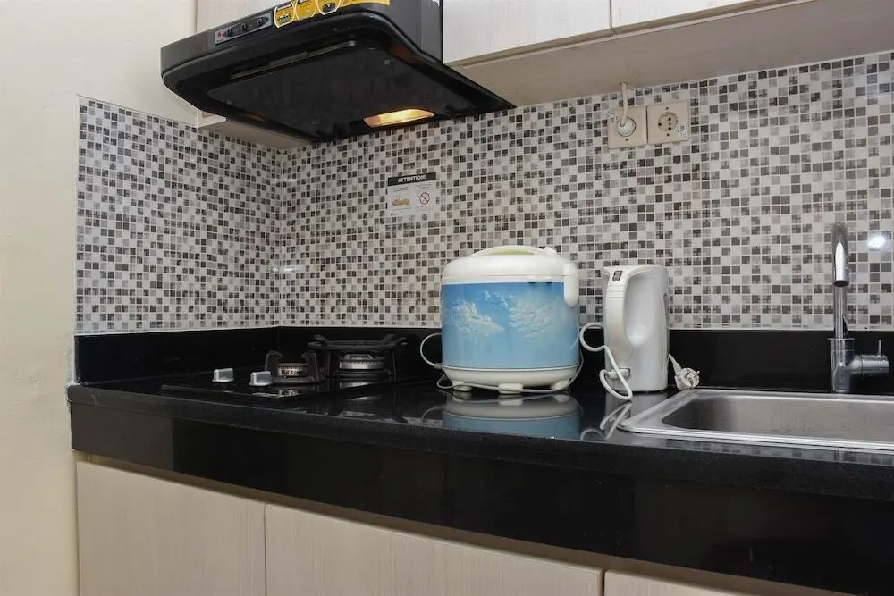 Джакарта: Elegant And Comfy Studio Kebayoran Icon Apartment