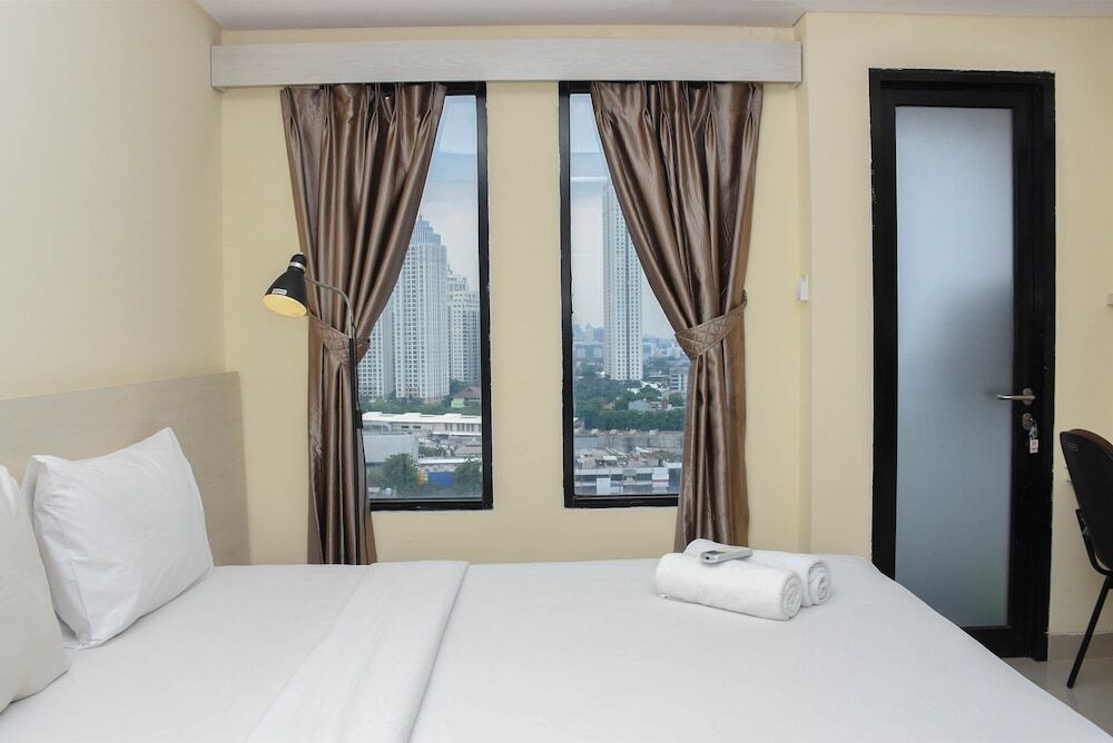 Джакарта: Elegant And Comfy Studio Kebayoran Icon Apartment
