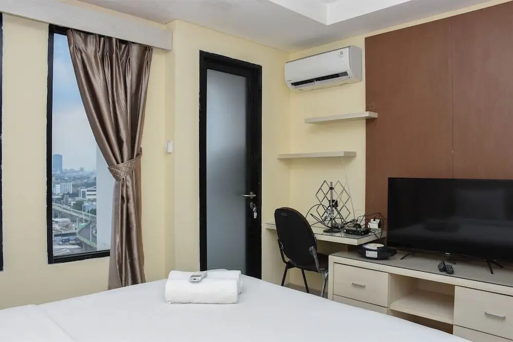 Джакарта: Elegant And Comfy Studio Kebayoran Icon Apartment