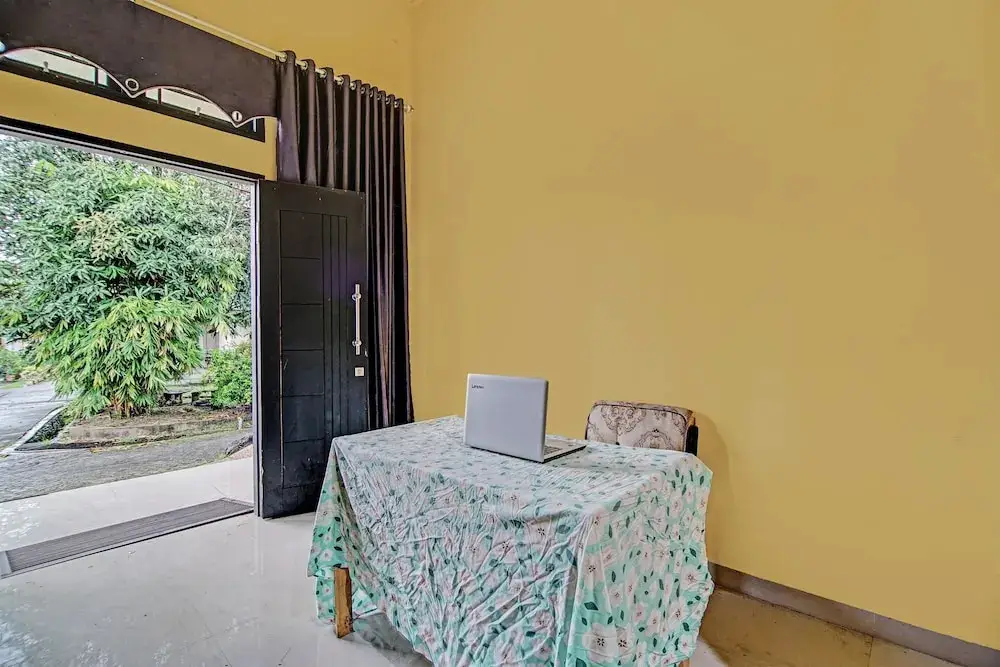 Пеканбару: SPOT ON 92255 Lucky Guesthouse