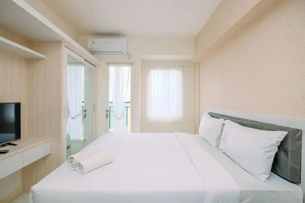 Читарингул: Well Designed and Comfy Studio at Podomoro Golf View Apartment