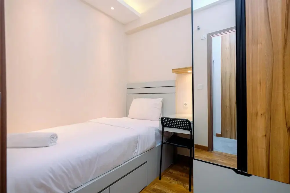 Читарингул: Best Homey and Comfort 2BR at Podomoro Golf View Apartment