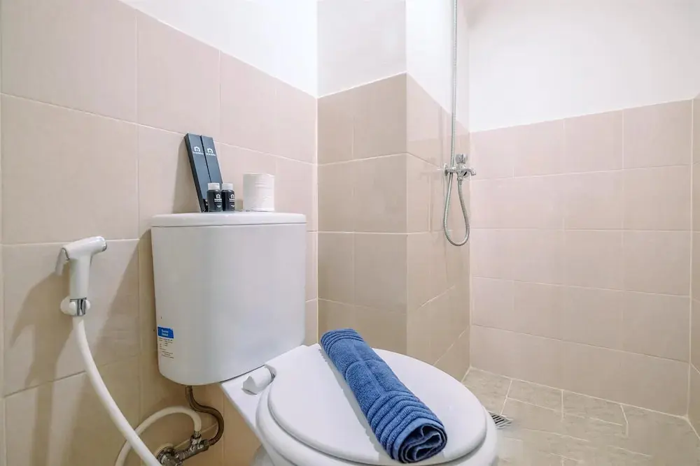Читарингул: Comfort and Simply Studio Apartment at Podomoro Golf View