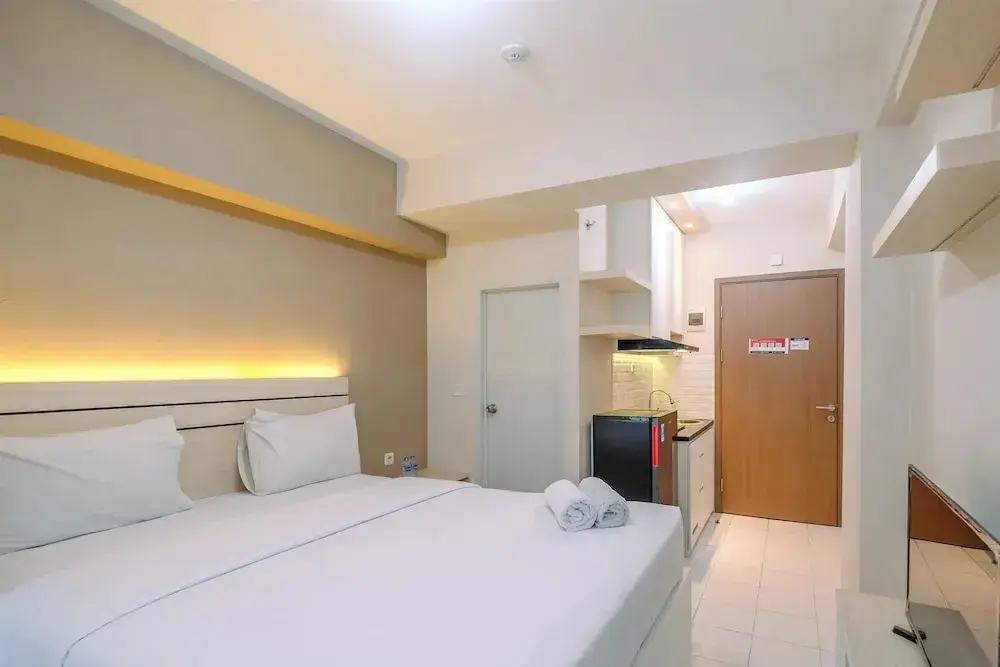 Читарингул: Comfort and Simply Studio Apartment at Podomoro Golf View