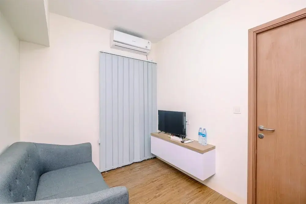 Читарингул: Warm and Simply Look 2BR at Podomoro Golf View Apartment