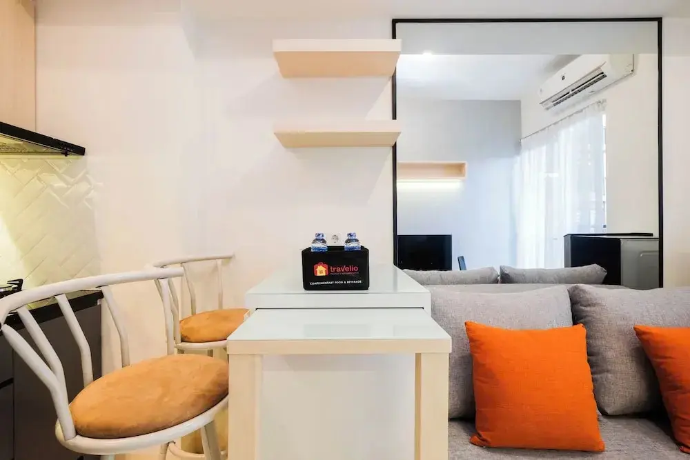 Читарингул: Cozy Living and Stylish 2BR Podomoro Golf View Apartment