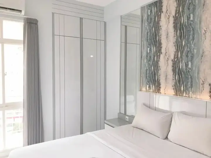 Сурабая: Wonderful Studio at Bale Hinggil Apartment