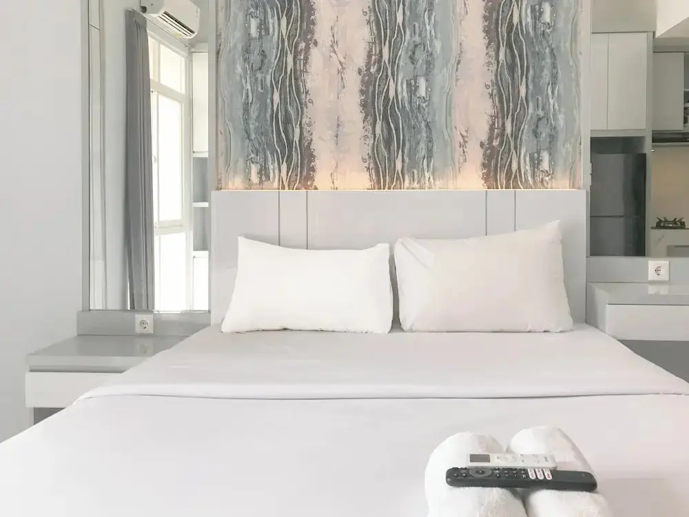 Сурабая: Wonderful Studio at Bale Hinggil Apartment