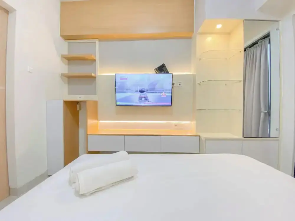 Семаранг: Cozy and Homey Studio at The Alton Apartment